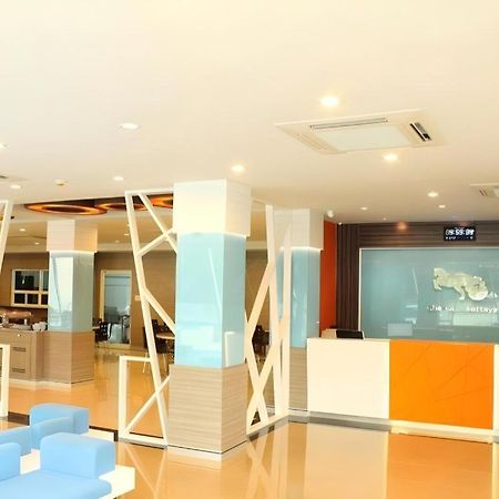 Chariot Pattaya Hotel Екстер'єр фото