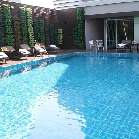 Chariot Pattaya Hotel Екстер'єр фото