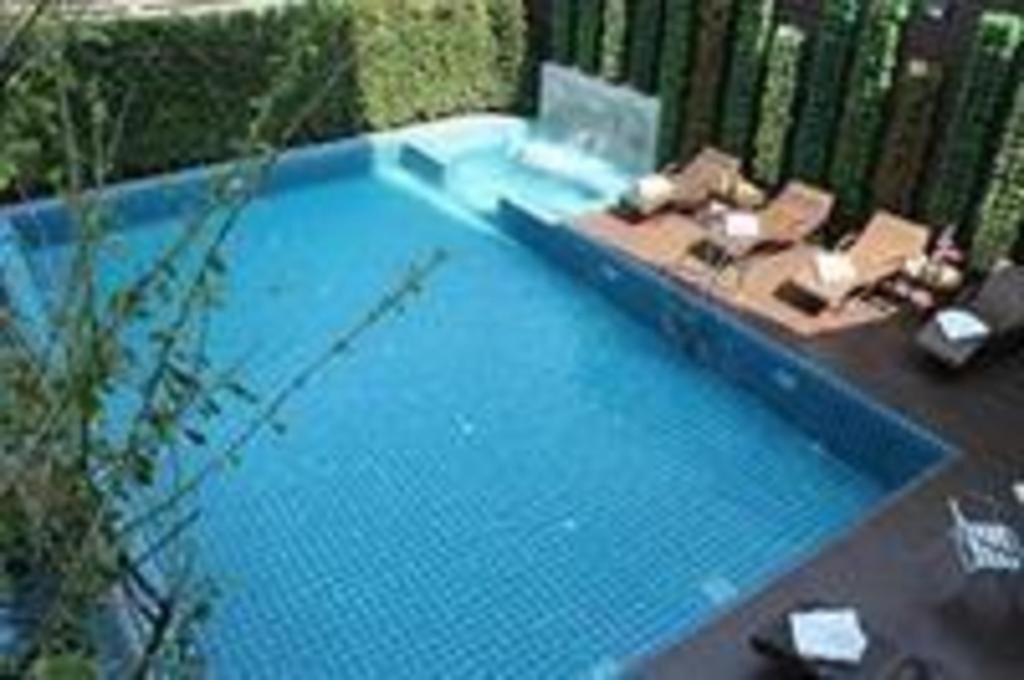 Chariot Pattaya Hotel Екстер'єр фото